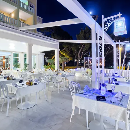 Hotel Villa Bacchus-3